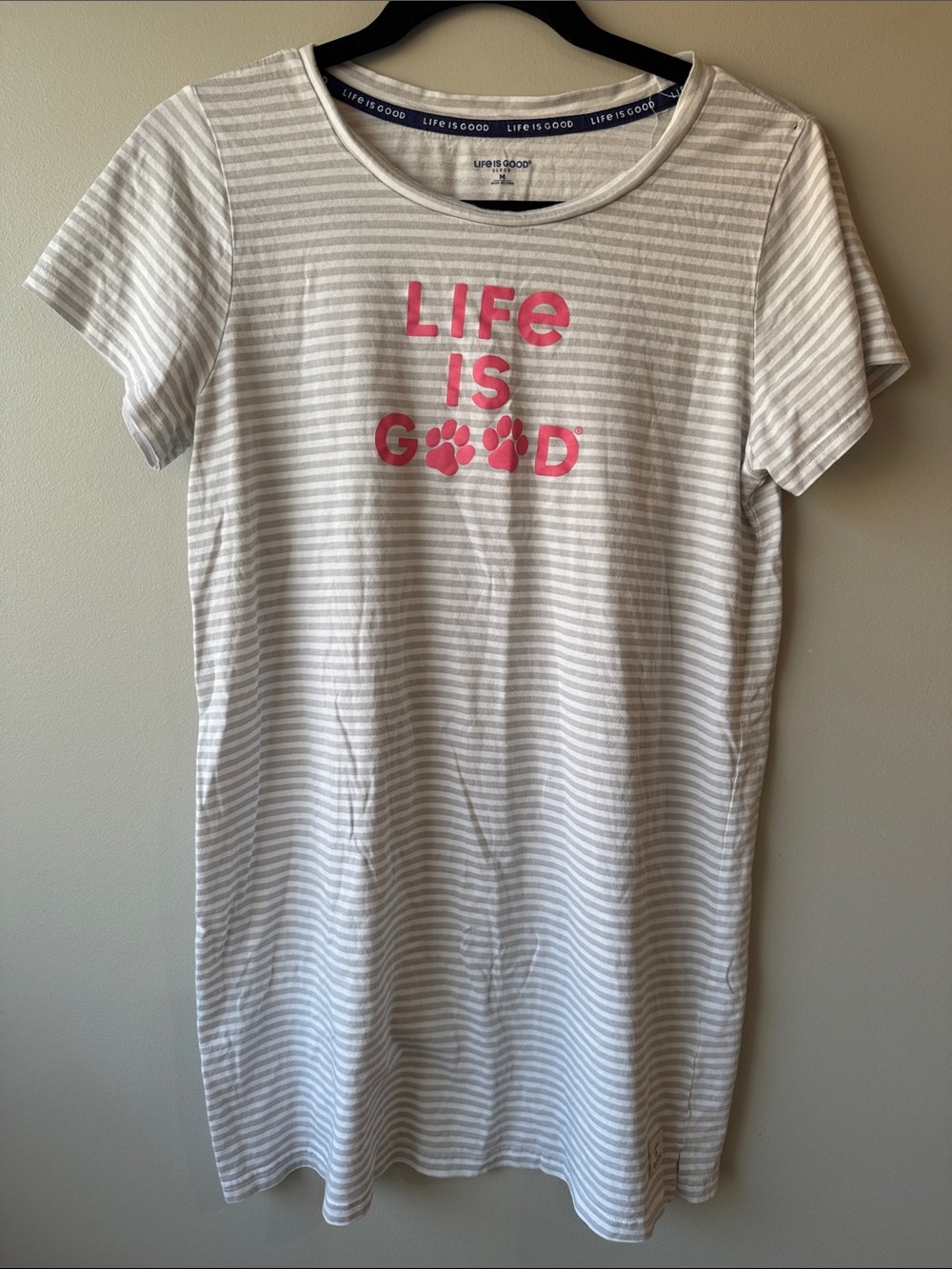 Life Is Good White and Light Gray Striped Nightdress with paw Pink Logo size m